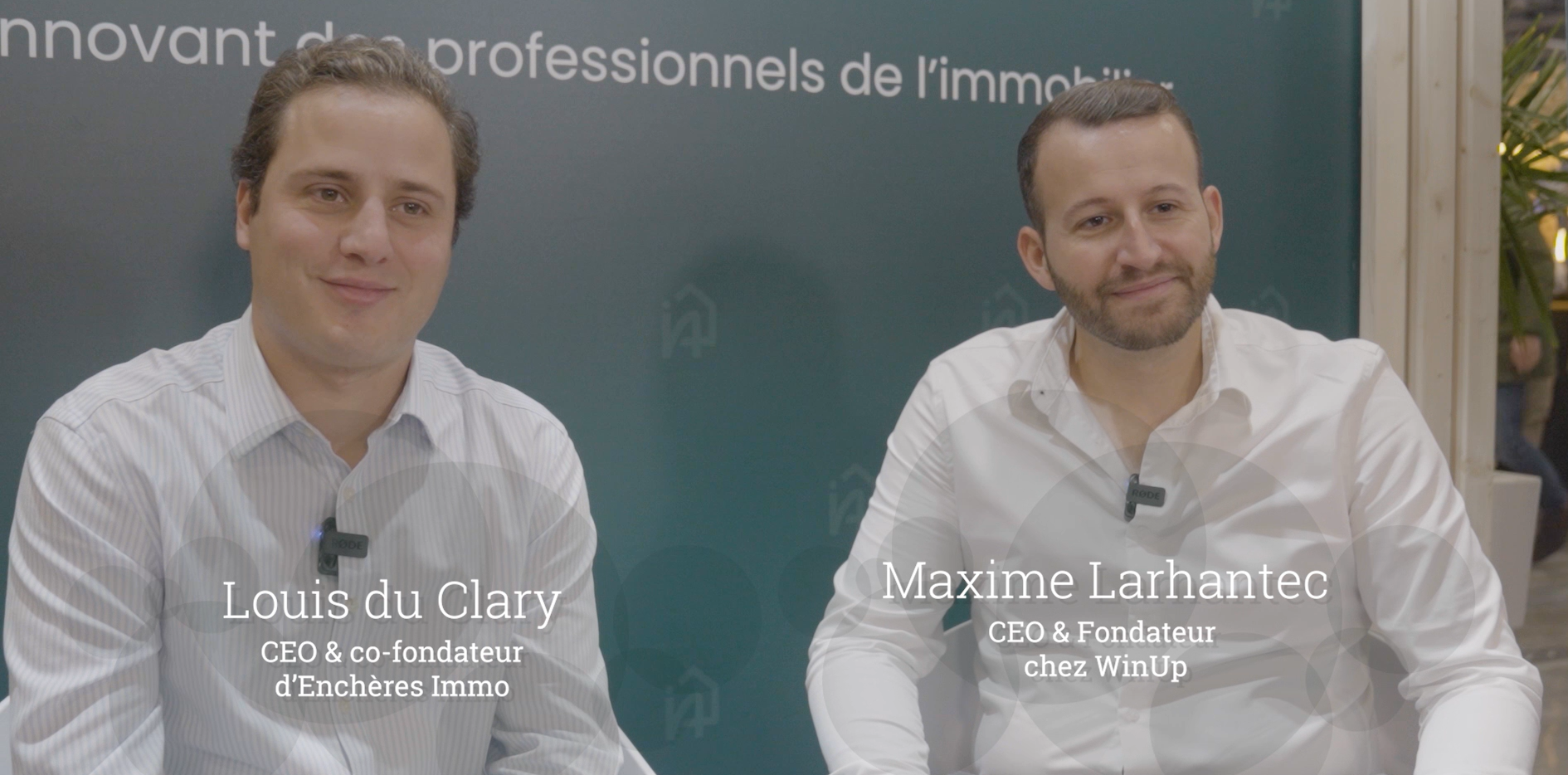 Louis Du Clary, CEO et fondateur d’Enchères Immo, et Maxime Larhantec, CEO et fondateur de Winup, posent ensemble lors du salon RENT.
